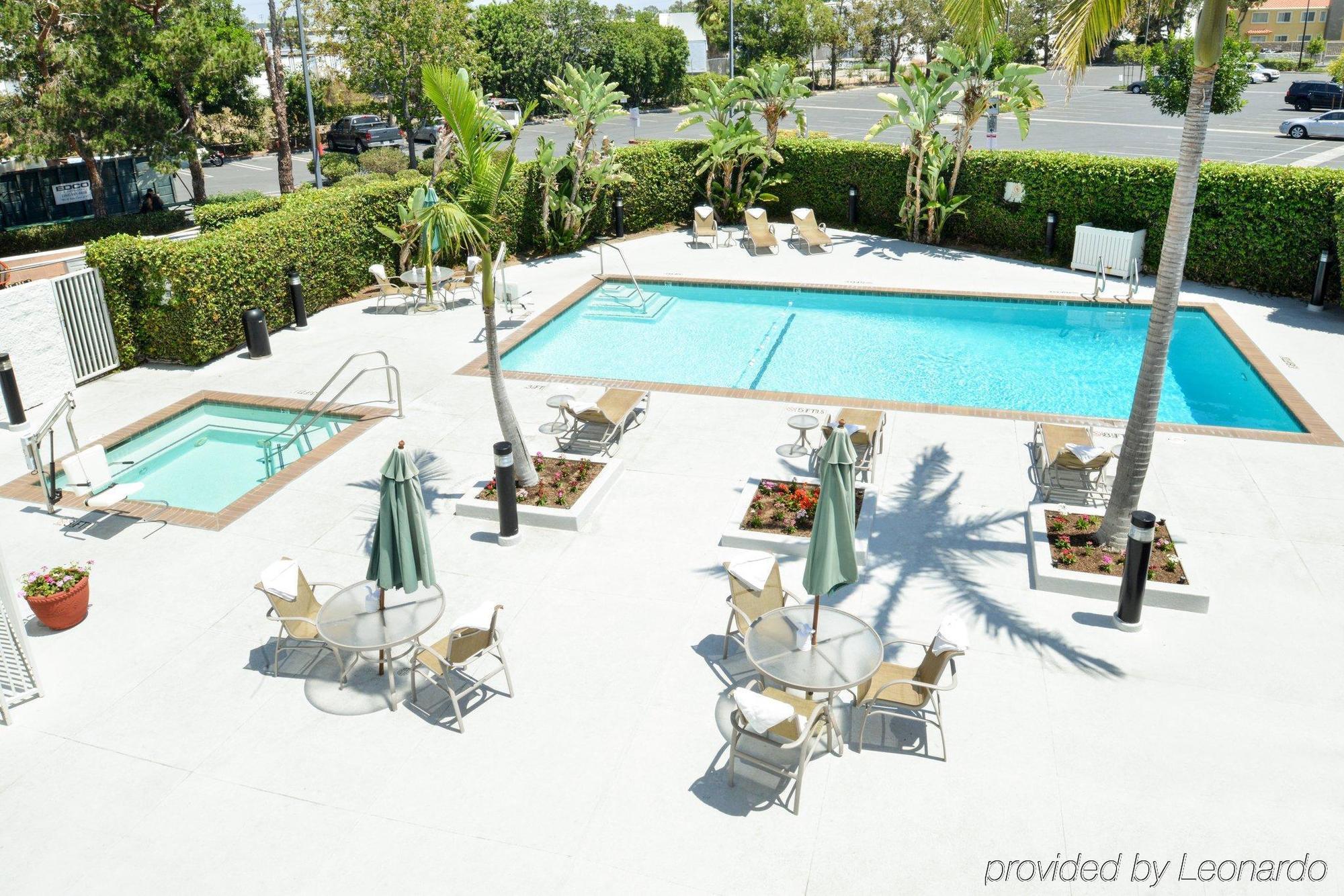 Holiday Inn La Mirada Buena Park By Ihg מראה חיצוני תמונה