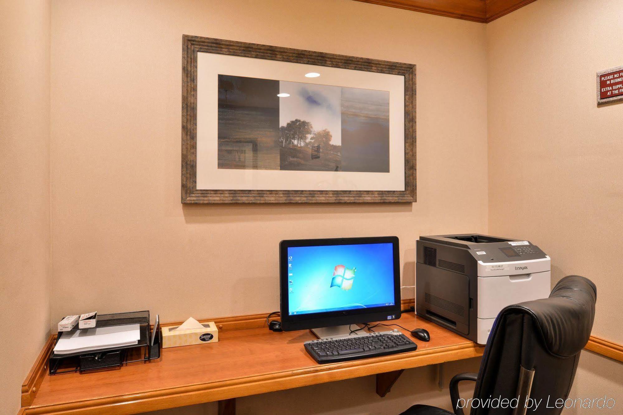 Holiday Inn La Mirada Buena Park By Ihg מראה חיצוני תמונה